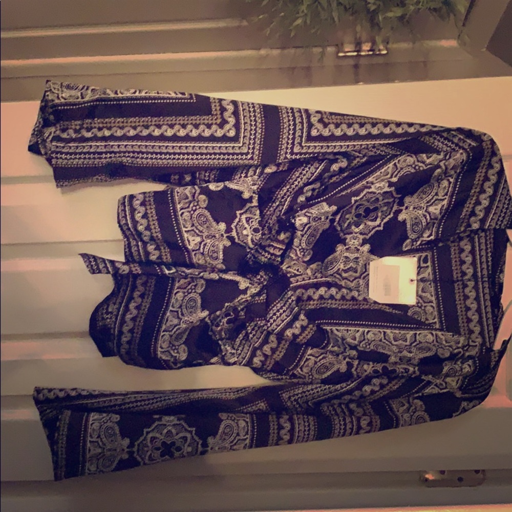 Missguided belle sleeve top